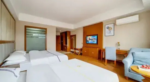 Семейный люкс Fengrongxuan Hotel
