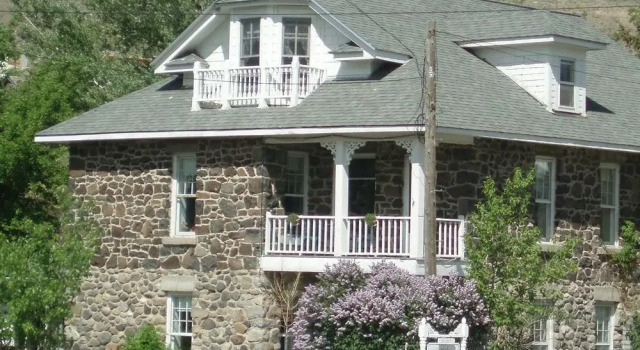 Yellowstone Suites Bandb, Buchen Sie Hotel Gardiner Yellowstone National Park-North Gate