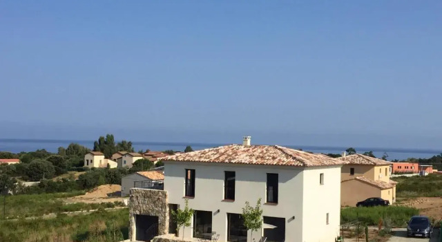 Вилла Villa grand confort à 500m de la plage de LOZARI
