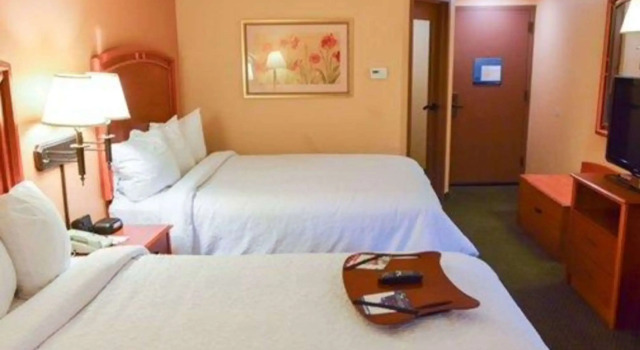 Четырёхместный номер Standard Quality Inn Florissant-St Louis