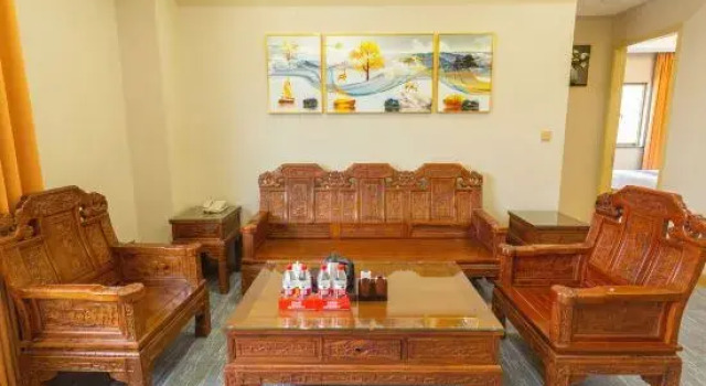 Люкс Deluxe Hawaii International Hotel (Shenzhen Fuyuan Exhibition)