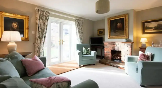 Cosy Cottage in Beautiful South Downs Walk 2 Pub, Забронировать Дом для отпуска Виллы Исторического графства Суссекса, Вилла