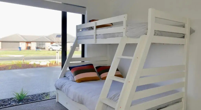 Lake House - Te Anau Holiday Home