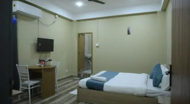 Номер Comfort Hotel Pohor Regency Near Kamakhya Foot Bridge