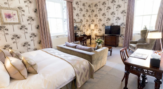 Семейный номер Standard Storrs Hall Hotel on the shore of Lake Windermere