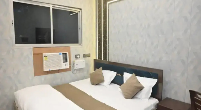 Goroomgo Narayan Niwas Homestay Ayodhya