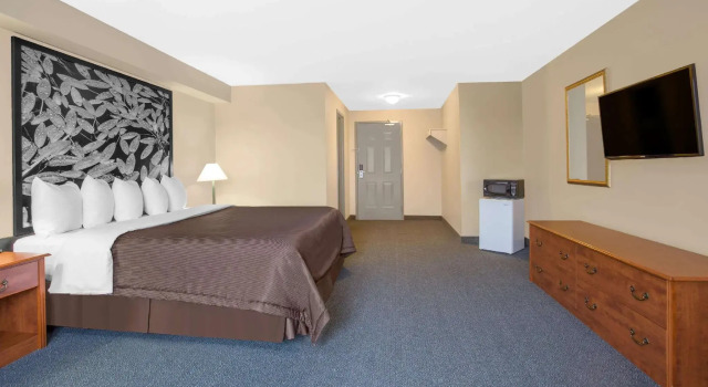 Люкс Deluxe Super 8 by Wyndham Sault Ste Marie On
