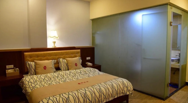 Happy Journey Hotel