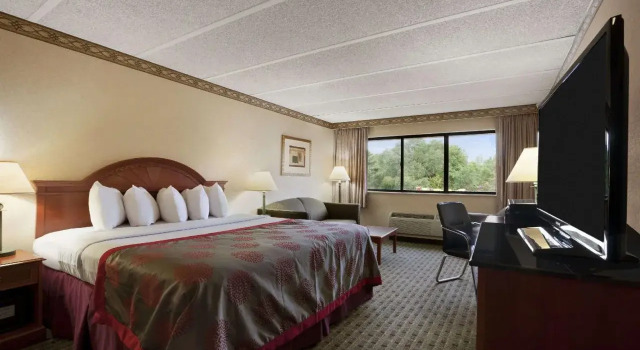 Clarion Inn Levittown - Philadelphia Langhorne, Buchen Sie Hotel  