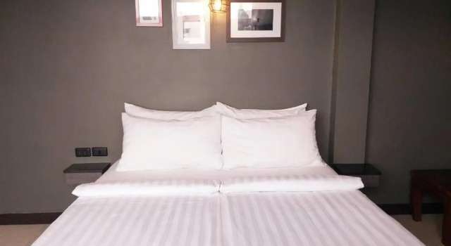 BB House Rambuttri2 บีบี เฮ้าส์ รามบุตรี2, Забронировать Отель Отели и гостиницы Бангкока, рядом с Театр Патравади, Отель