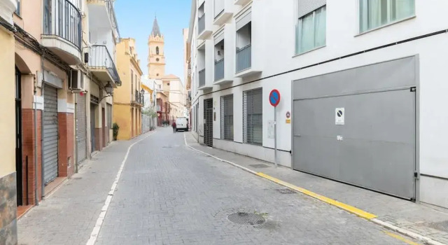 Del Parque Flats Trinidad, Забронировать Отель Отели Малаги с парковкой, рядом с Centro Comercial Larios Centro, Парковка