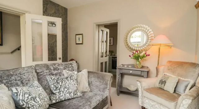 Hideaway Cottage, Varaa Lomakoti Mökit kohteessa Merseyside, Mökki