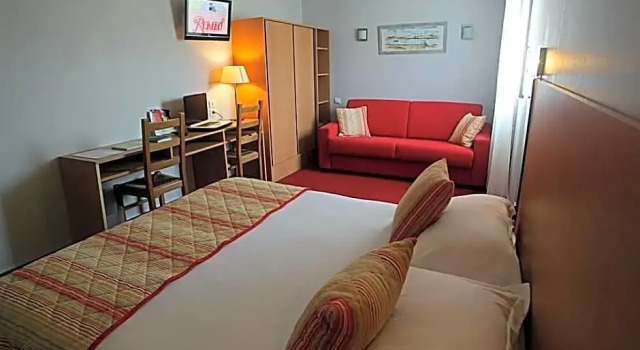 Семейный номер Standard The Originals City, Hôtel Le Pavillon, Béziers Est
