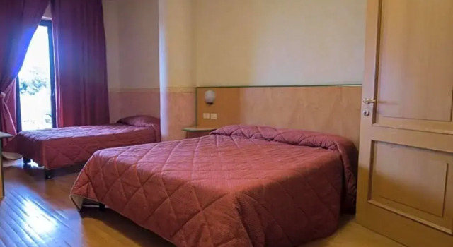 Økonomi- tredobbelt værelse Hotel Baffo Rosso