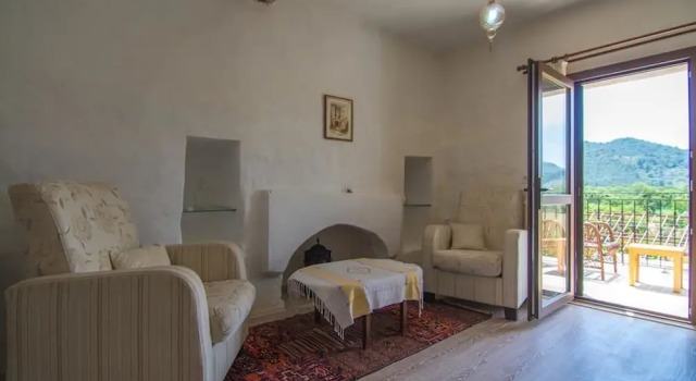Вилла с балконом Villa Kaya Peace 4 Bedroom