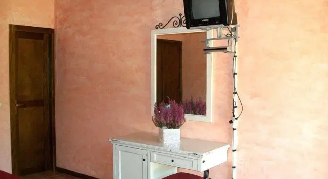 Agriturismo Montefosco, Rezervați Hotel Hoteluri în Sutri cu parcare, Parcare