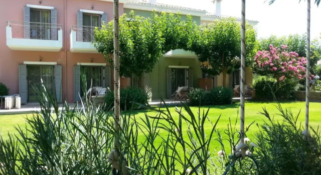 Коттедж Thalassa Mare Villas