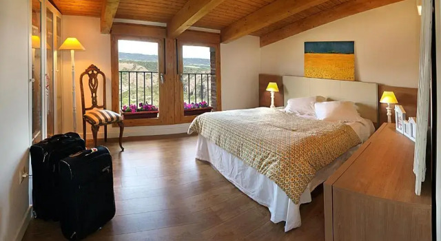 Апартаменты Hotel Santa Maria de Alquezar