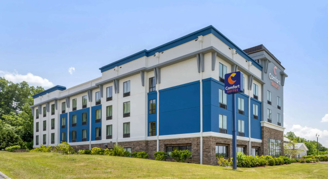 Comfort Suites Kodak Sevierville, Забронировать Отель Кодак Теннесси, рядом с Tennessee Smokies Minor League Baseball and Smokies Park