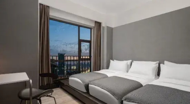 Люкс Privilege Banana S Design Hotel