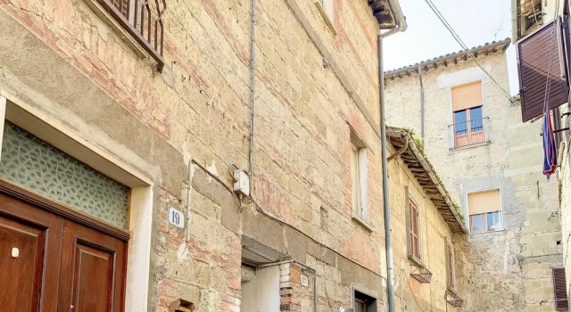 Awesome Apartment in Grotte di Castro With Wifi and 2 Bedrooms