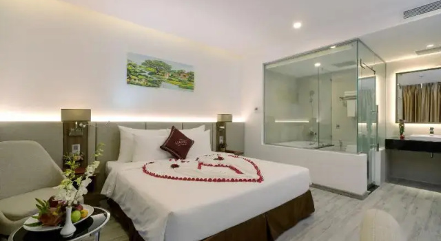 Двухместный номер Standard с балконом LeMore Hotel Nha Trang