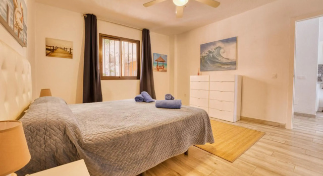Large one bedroom apartment with incredible view 223
