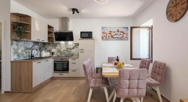 Апартаменты Seafront Apartment Nana 2