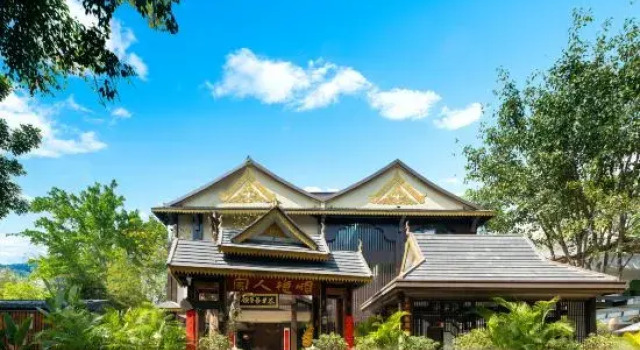 YunGuan Shunde House Resort Hotel  （Jinghong, West Shuangjing Starlight Night Market Shop), Buchen Sie Resort Hotels in Yunnan mit Parkplatz, Parkplätze