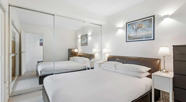 Апартаменты Eclectic 1-bed Apartment With Pool and Gym