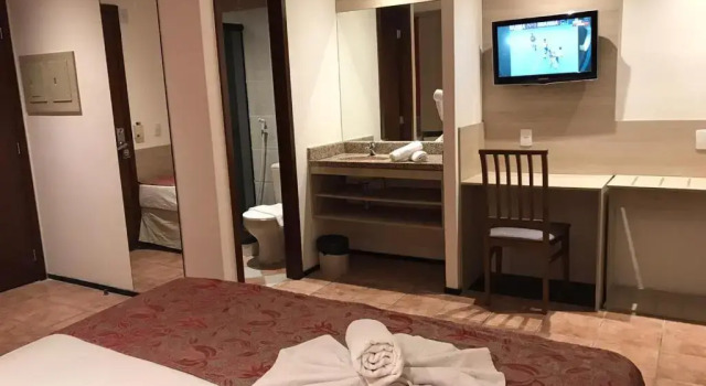 Трёхместный номер Standard Plaza Praia Suítes
