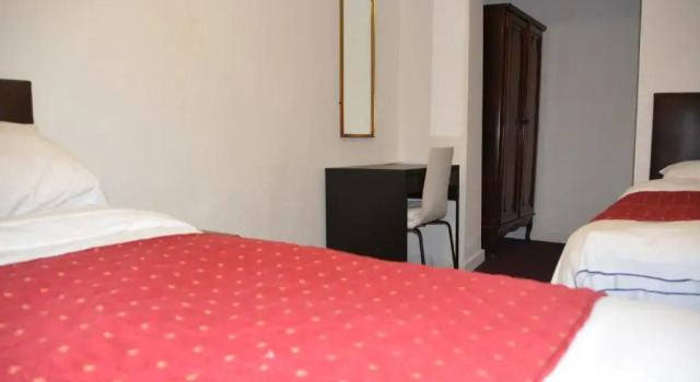Двухместный семейный номер Standard Bow Guest House
