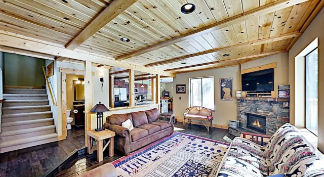 11541 Truckee - 3 Br Home, Забронировать Дом для отпуска Траки Скво-Вэлли, рядом с Поле для гольфа Coyote Moon