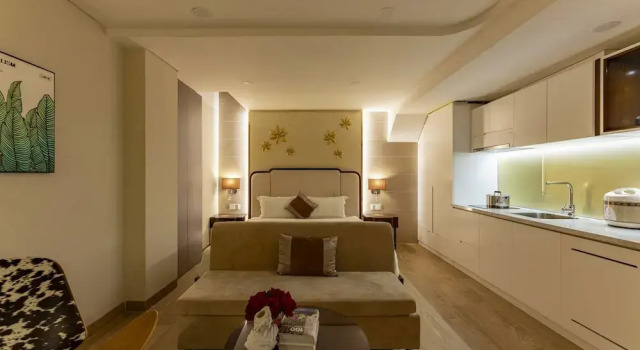 Апартаменты Golden Tree Hotel & Apartment
