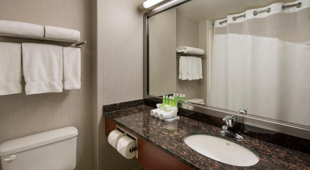 Двухместный номер Standard Holiday Inn Express Hotel & Suites Sherwood Park-Edmonton Area by IHG