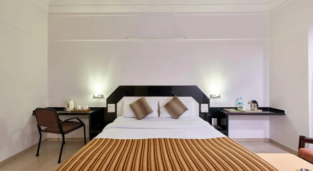 Номер Economy Hotel Vrishali Executive