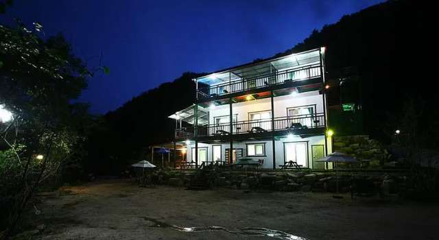 Laon Pension, Prenota Hotel Hotel a Gyeonggi-do con parcheggio, Parcheggio