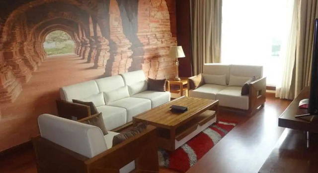 Люкс с балконом The Lal Vilas Hotel & Resort