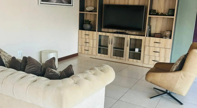 Bluewave Villa at 944 Kota, Boek Villa Hartbeespoort 