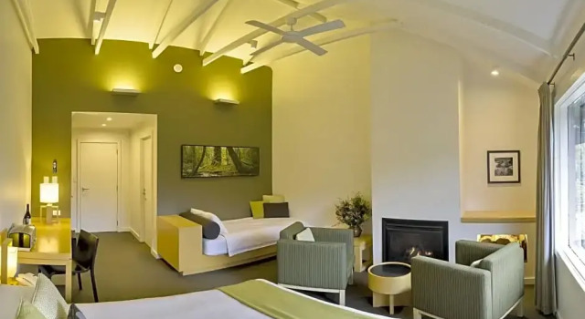 Трёхместный номер Standard с балконом Peppers Cradle Mountain Lodge