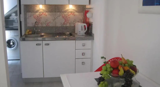 Студия Apartment Koralj