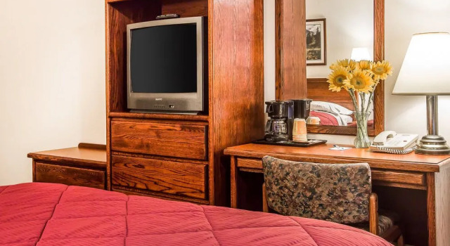Rodeway Inn Livingston, Забронировать Отель Ливингстон Национальный парк Йеллоустоун, северный вход