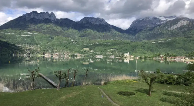 Lac paradisiaque, Забронировать Апартаменты/квартира Дюэн Озеро Анси