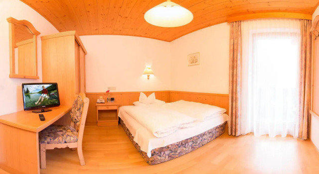 Hotel Christoph, Rezervovat Hotel Hotely v Tyrolsko se snídaní, Snídaně