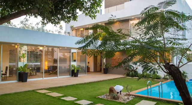 El House by StayVista - Unwind in a Villa with Pool and Lush Lawn, Réserver Hôtel Hôtels à Maharashtra avec piscine, Piscine