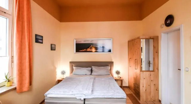 Ferienwohnung Lehrer Lämpel Nr. 1, Забронировать Отель Глове Рюген, рядом с Hauptstrand Glowe