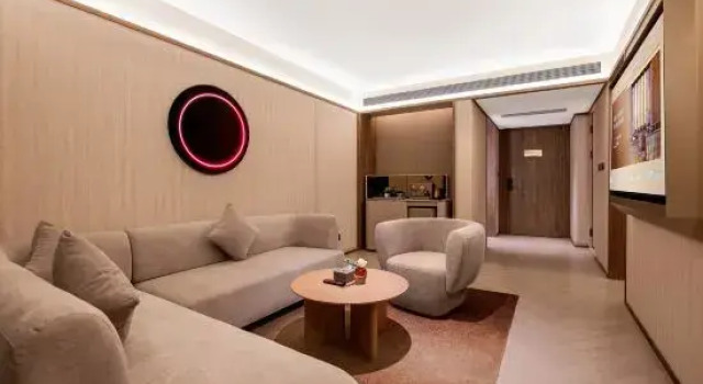 Люкс Deluxe Crystal Orange near Jinjiang Road Metro Station in Xiaohe,Guiyang