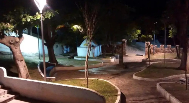 Prainha Lindo Apto com 02 quartos e 02 vagas de garagem