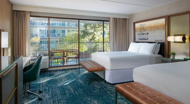 Четырёхместный номер Deluxe с балконом Hotel Dena, Pasadena Los Angeles, a Tribute Portfolio Hotel