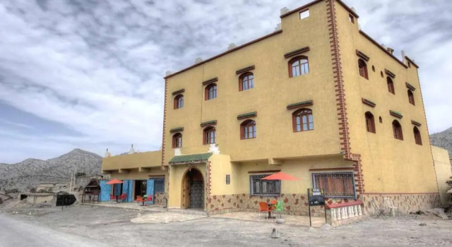 atlas taborihte, Rezervovat Hotel Hotely v Beni Mellal s parkováním, Parkování